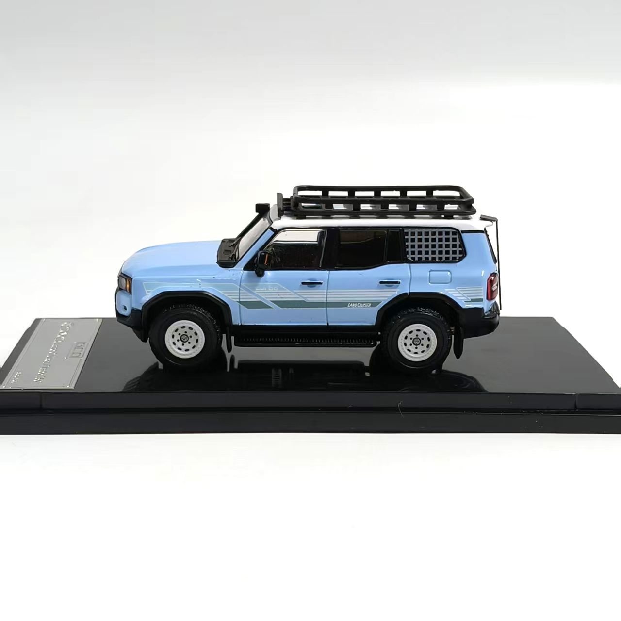 Diecast DCM 1:64 Scale LC250 V - Vintage Toys Collection recension och pris