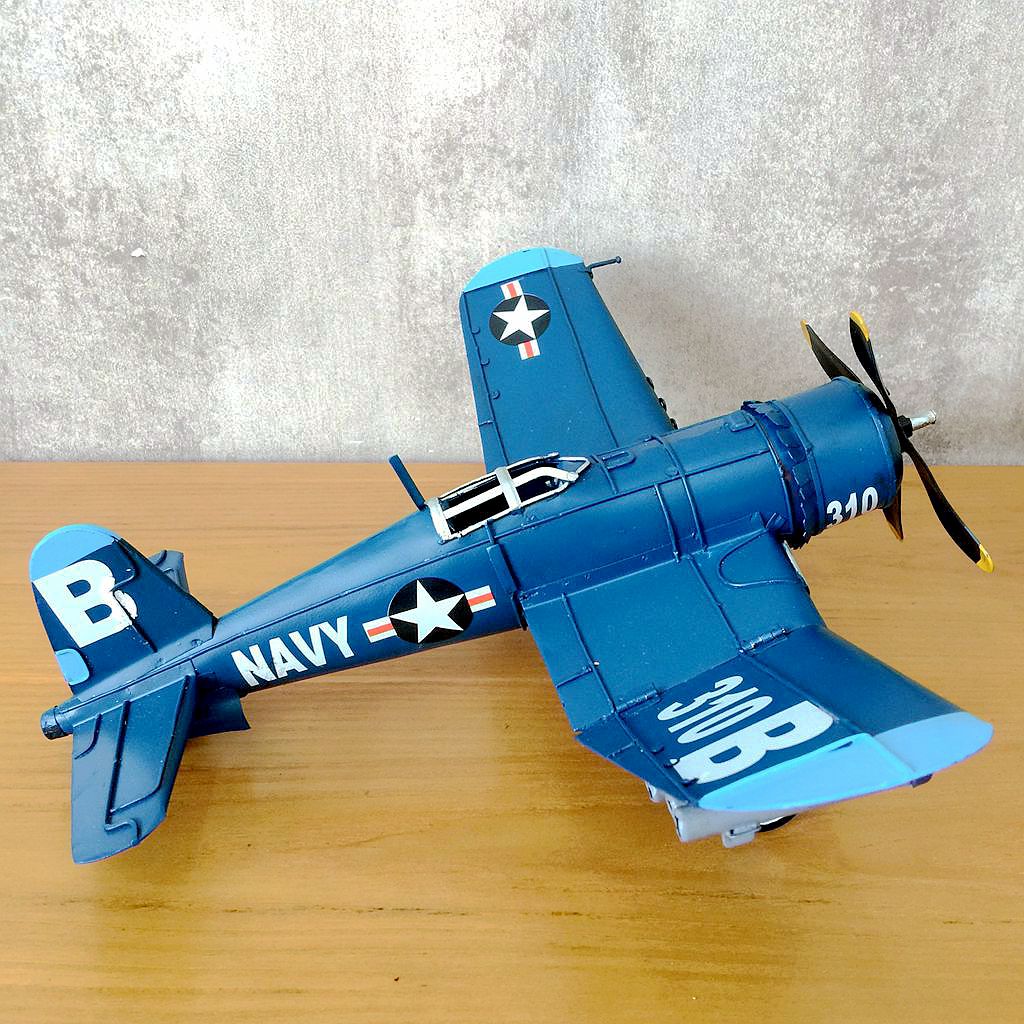 Vintage Ironwork Tin Airplane  - Vintage Collectible Tins recension och pris